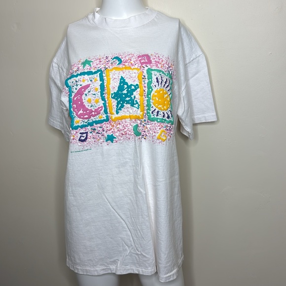 Vintage 90s puffy paint graphic tee womens size L sun moon star - Picture 2 of 6